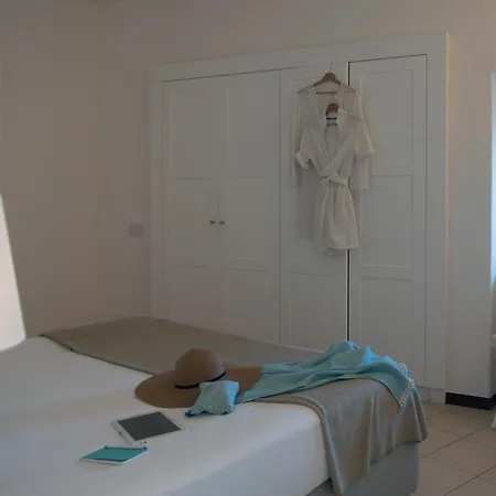 מלון La Peschiera 5*