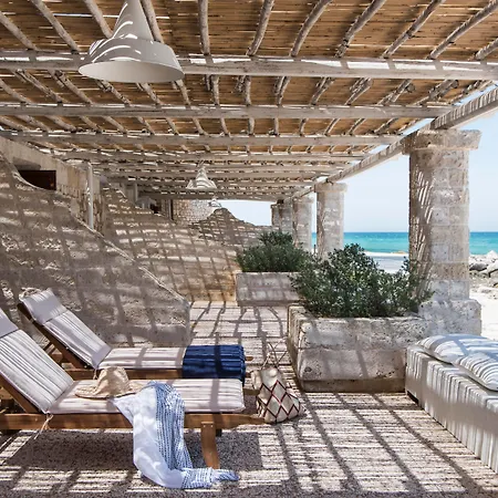 מלון La Peschiera 5*